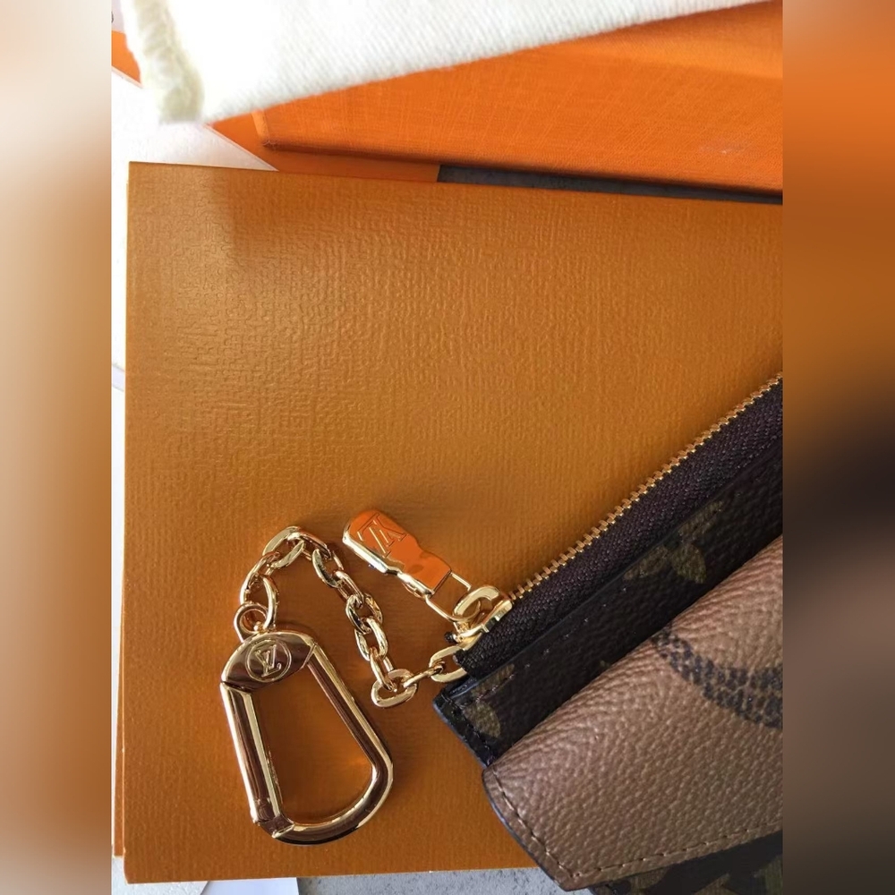 Louis Vuitton Monogram Card Holder Recto Verso - Picture 3 of 10